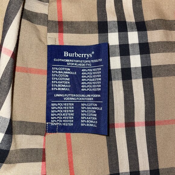 Women's Beige Burberry Trenchcoat - Picture 3 of 11